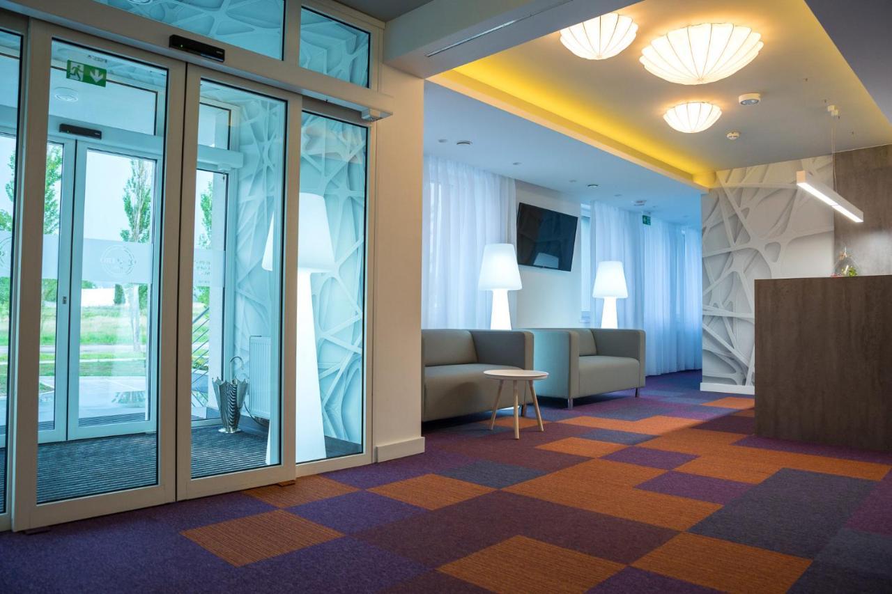 Hotel Quattro 슈체시네크 외부 사진