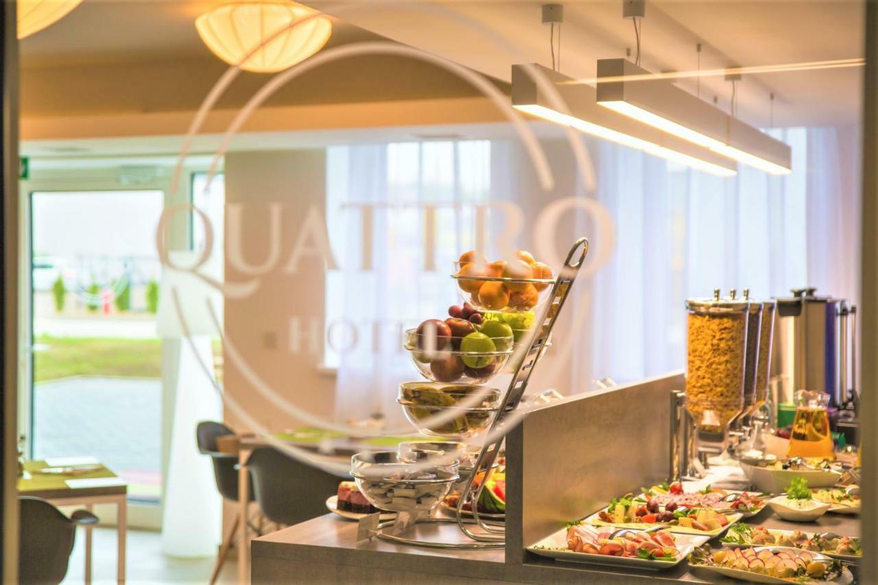 Hotel Quattro 슈체시네크 외부 사진